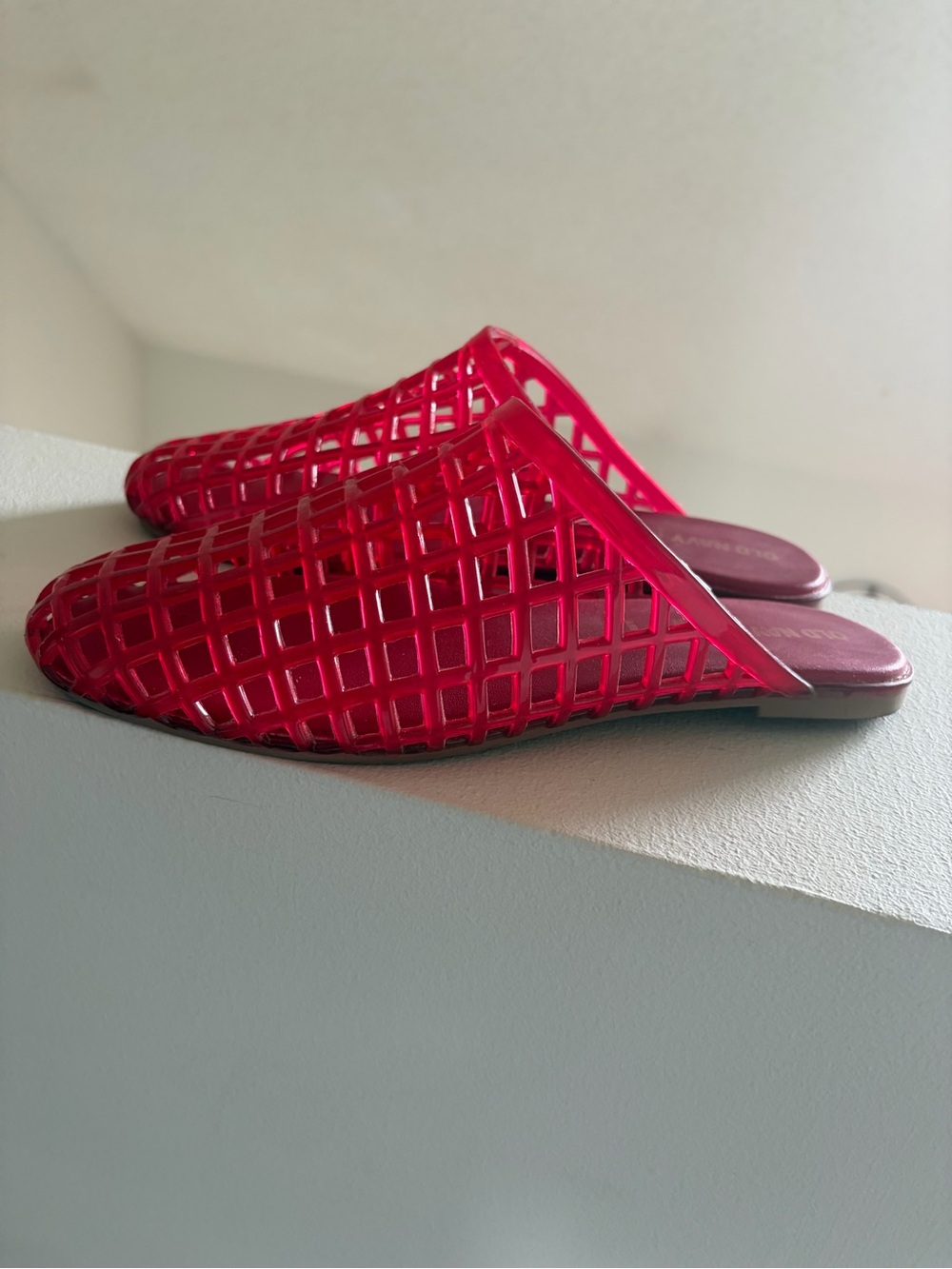 Old Navy Red Jelly Slip-On Mules - Picture 3 of 4